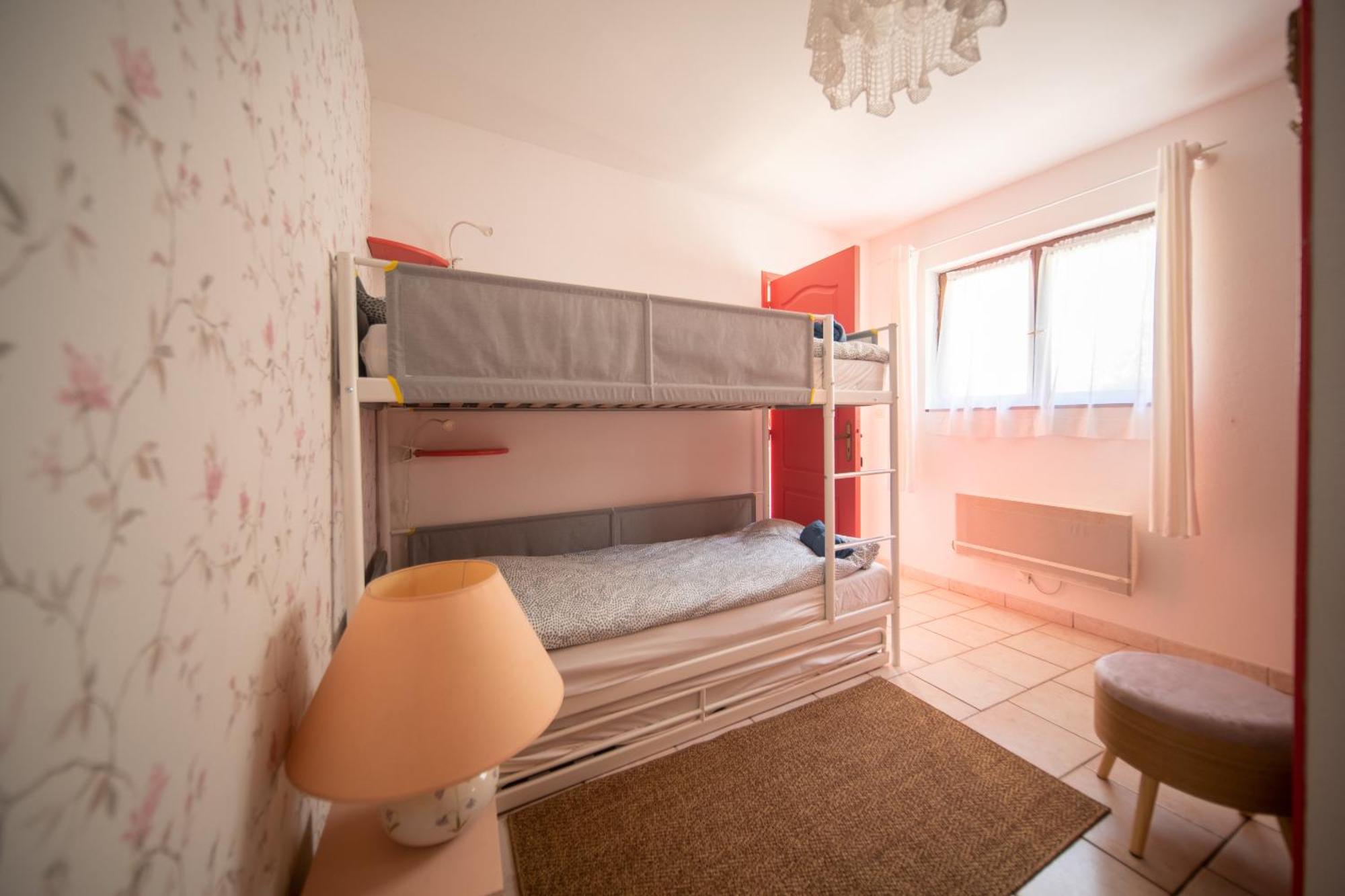 Bed & Breakfast Les Copains A Bord Saint-Julien-d'Arpaon